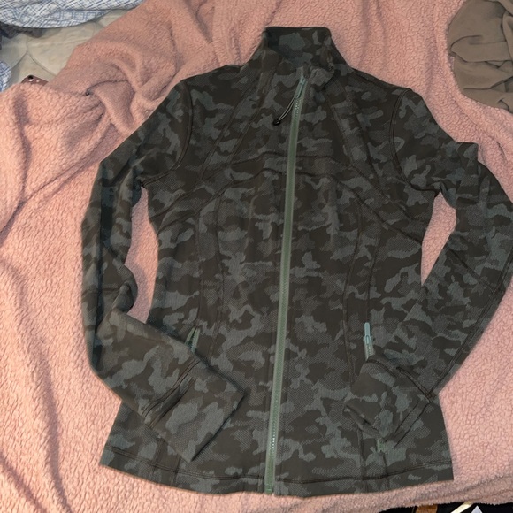 Lululemon camo define jacket - Picture 2 of 7